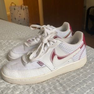 Womens Court Vision Low Premium 'Valentine's Day'